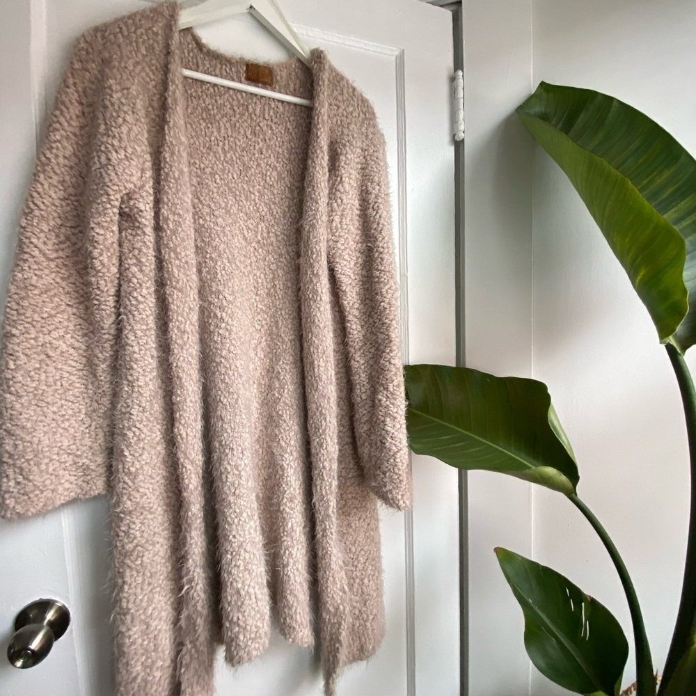 Incredibly soft dusty pink cardigan